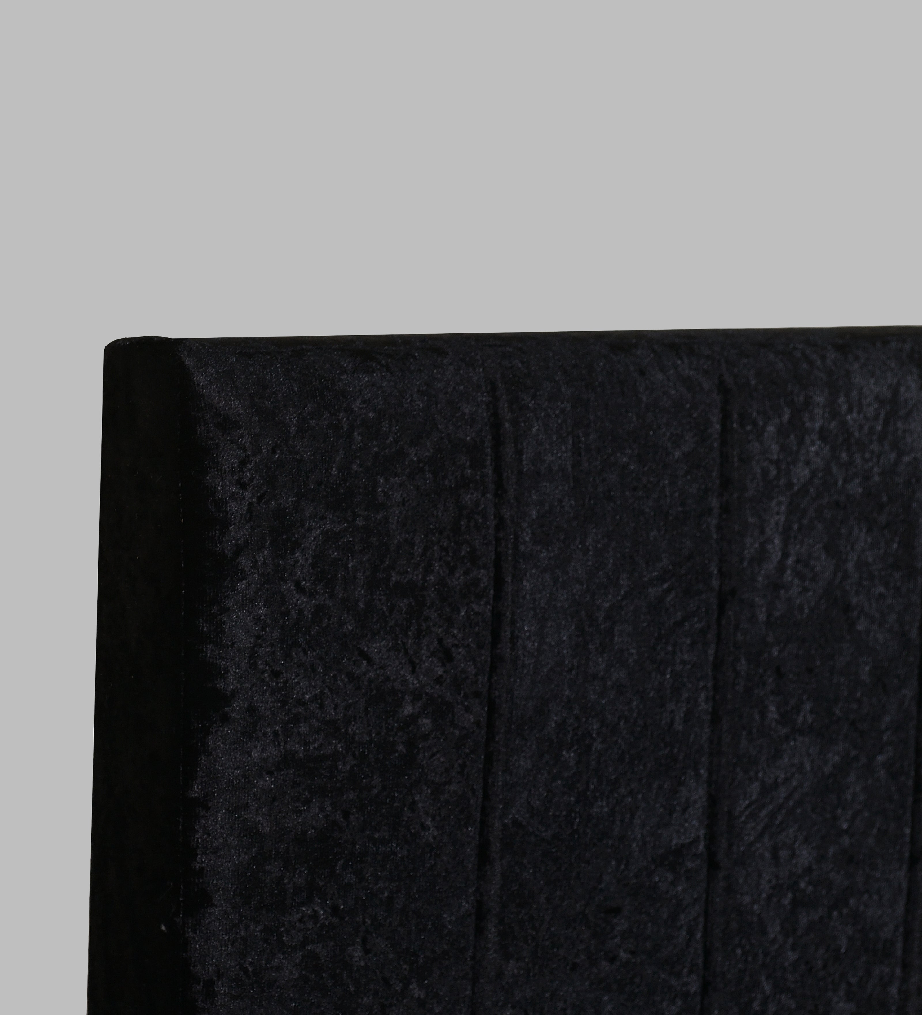 سرير سامسكارا كوين - سرير منجد من الجلد الصناعي مع صندوق تخزين