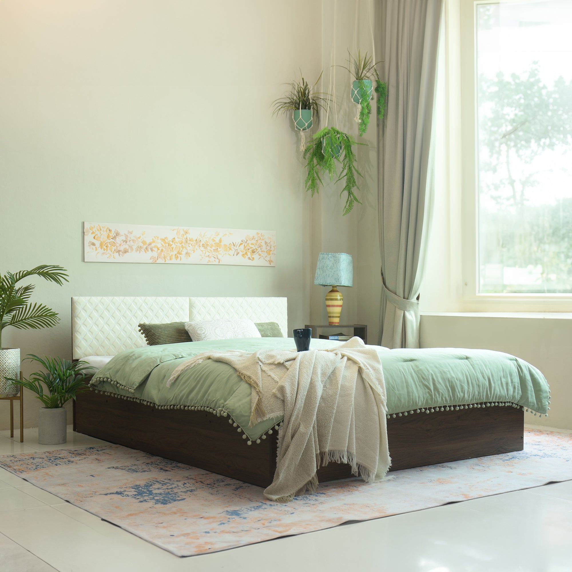 Lush Deluxe Queen Bed – Modern Storage Bed with Non-Woven Base