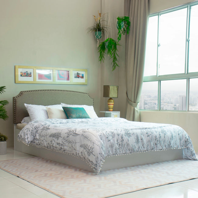 Pingala Queen Bed – Leatherette Upholstery with Box Storage