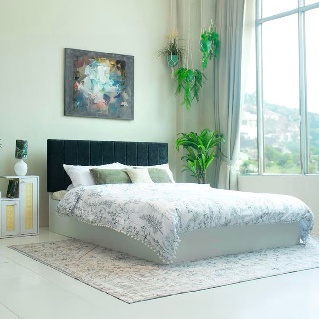 Samskara Queen Bed – Leatherette Upholstered Bed with Box Storage