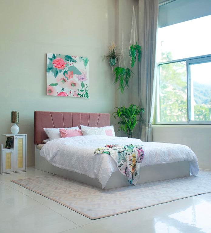 سرير فيفيكا كوين - مُنجّد بالجلد الصناعي مع صندوق تخزين