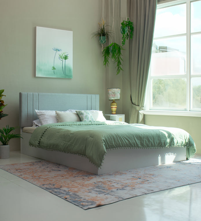 سرير أناندا كوين - سرير منجد من الجلد الصناعي مع صندوق تخزين