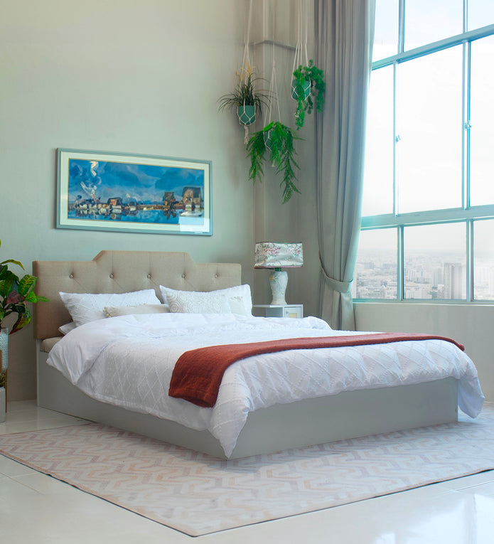 سرير براجنا كوين - مُنجّد بالجلد الصناعي مع صندوق تخزين