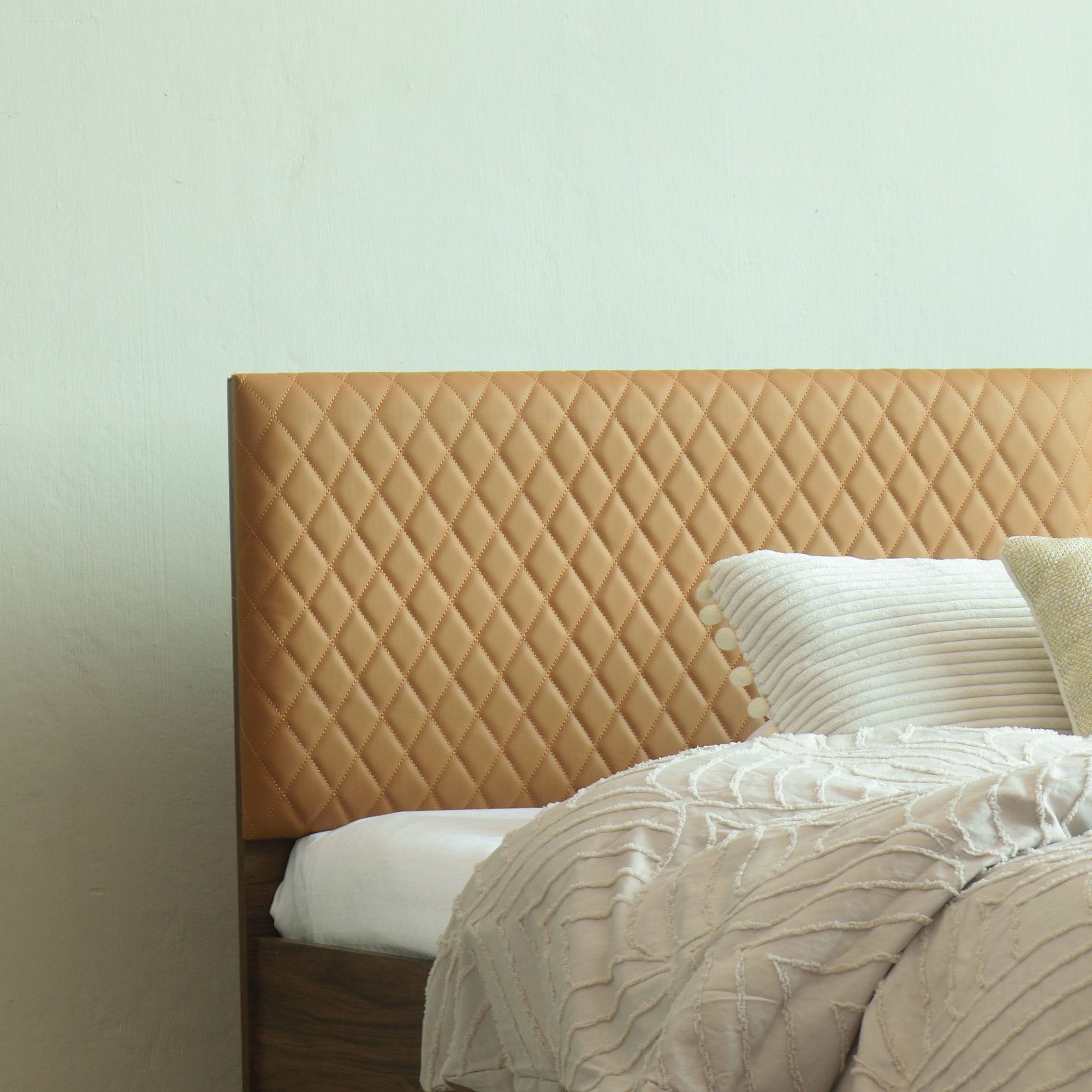 Lush Deluxe Queen Bed – Modern Storage Bed with Non-Woven Base