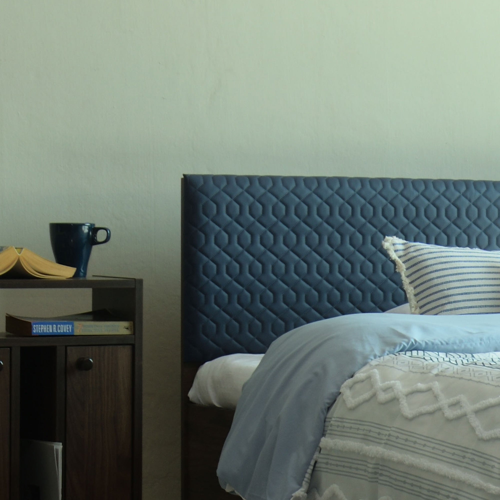 Lush Deluxe Queen Bed – Modern Storage Bed with Non-Woven Base