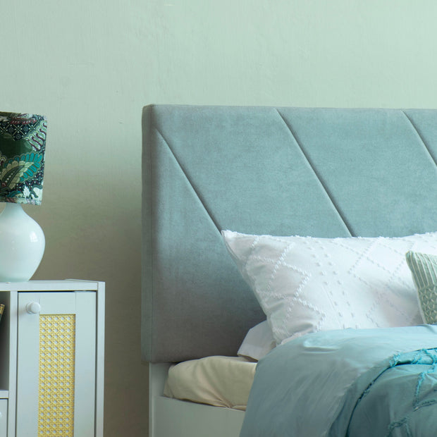 سرير سوترا كوين - تنجيد جلدي صناعي مع صندوق تخزين